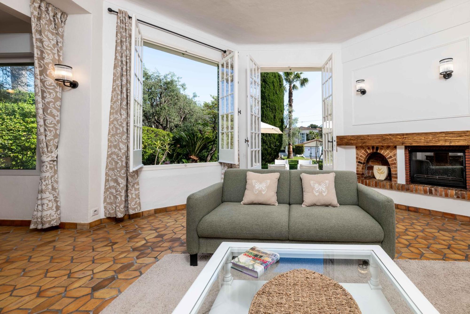 Hotel Mas Djoliba Antibes Habitación foto